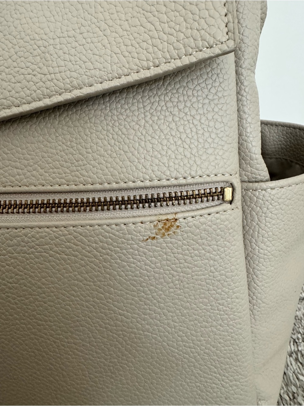 Freshly Picked Leather Diaper Bag - Taupe - Picture 5 of 7